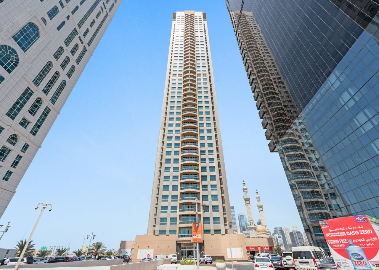 Lakepoint Tower by Premier Heights Real Estates in Dubai 